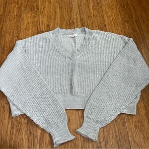 Aeropostale Light Gray Cropped V-Neck Sweater